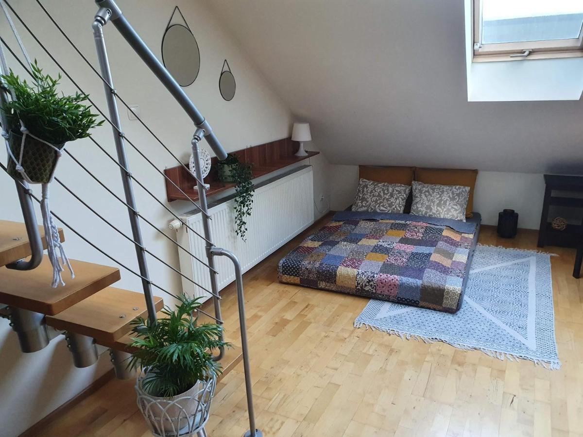 Happynest In Old Town Apartamento Cracóvia Exterior foto